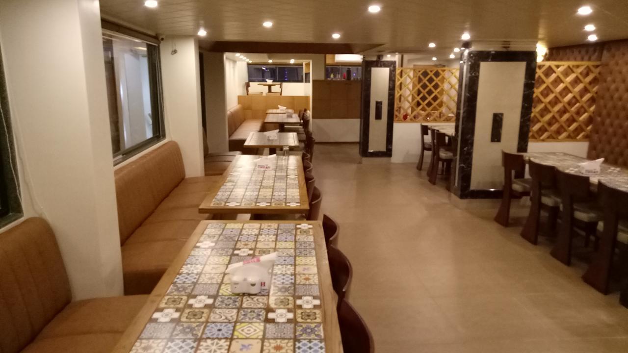 Hotel Umesh Daman Εξωτερικό φωτογραφία